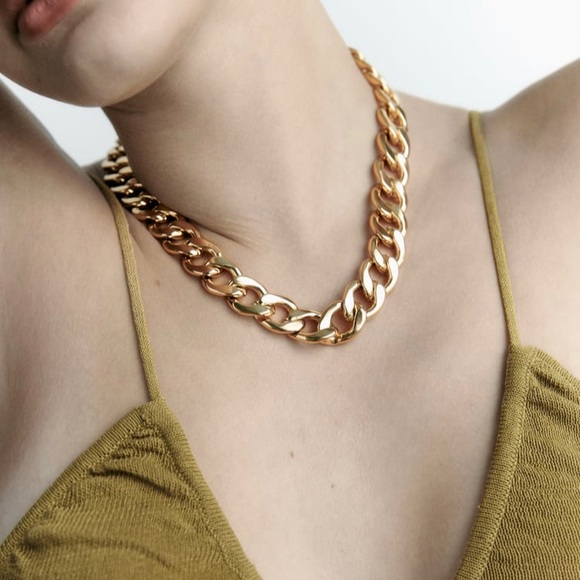 Zara Gold Link Necklace - Picture 5 of 5